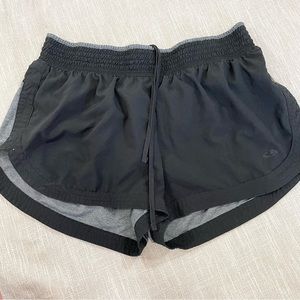 C9 Black and Gray Athletic Liner Shorts Size M